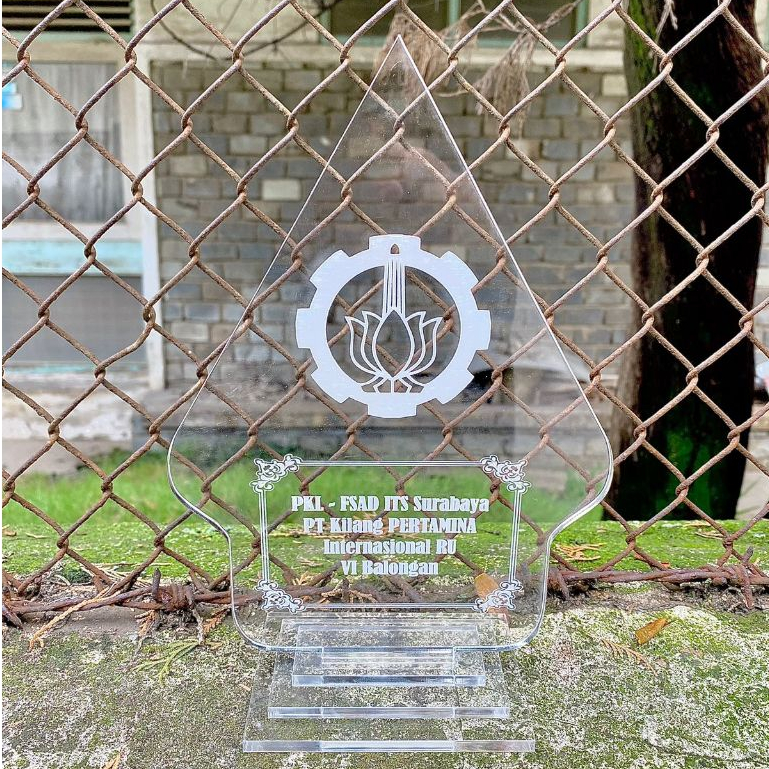 pelakat plakat acrylic plakat kaca penghargaan plakat transfaran