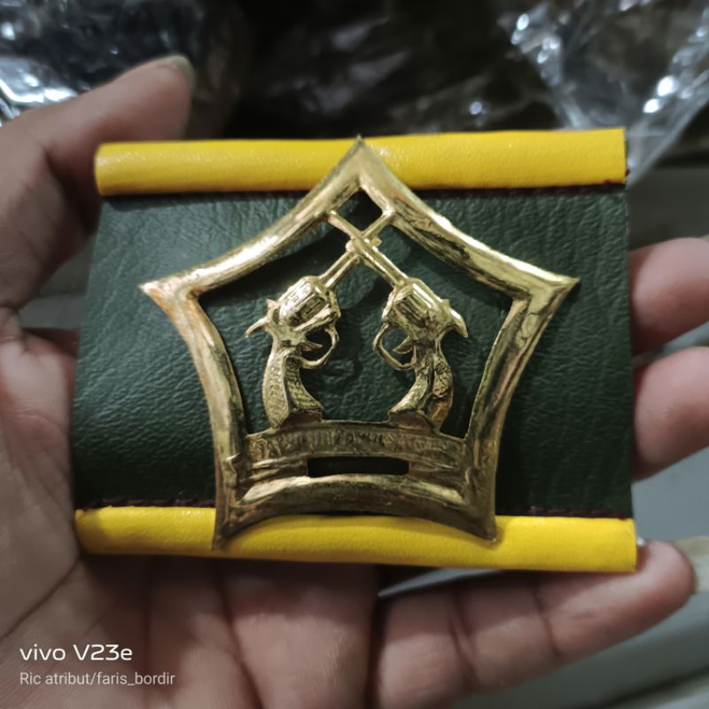 EMBLEM BARET POMAL PIN LENCANA EMBLEM POLISI MILITER PROVOST
