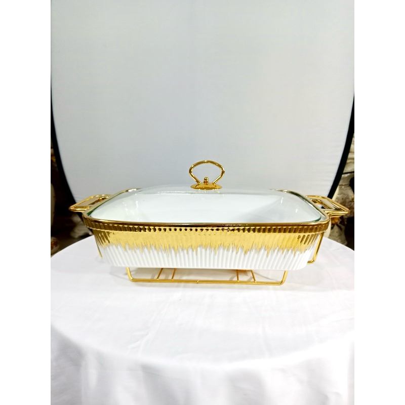 prasmanan kotak putih list gold keramik