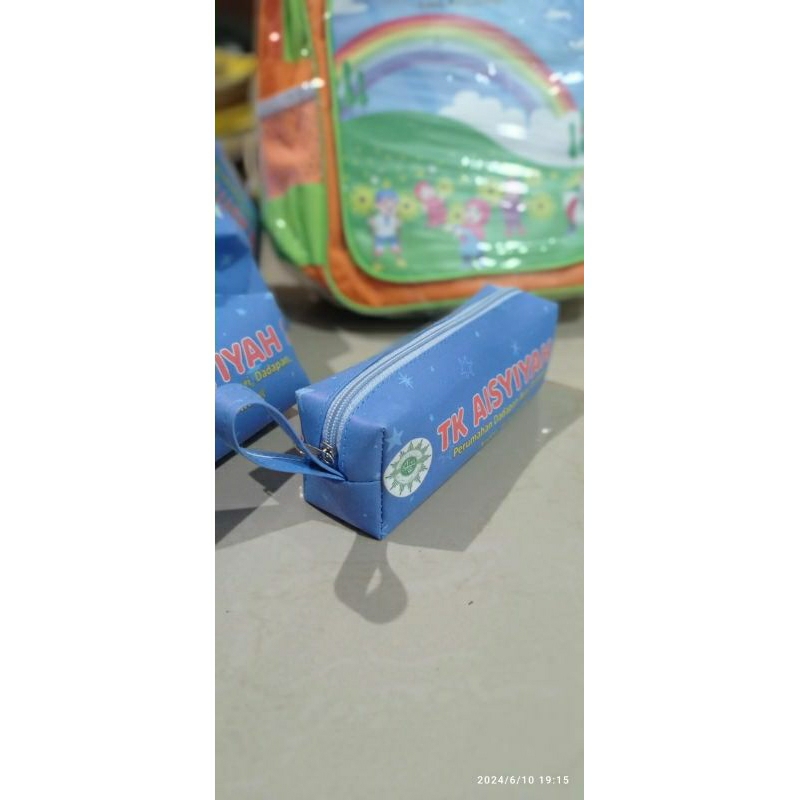 

tempat pensil pensil case