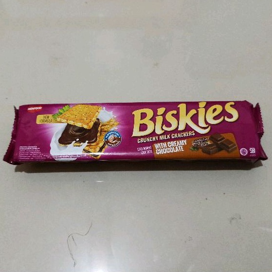 

SUPER BIG SALE BISKIES Cracker Sandwich Chocolate Pack 96gr
