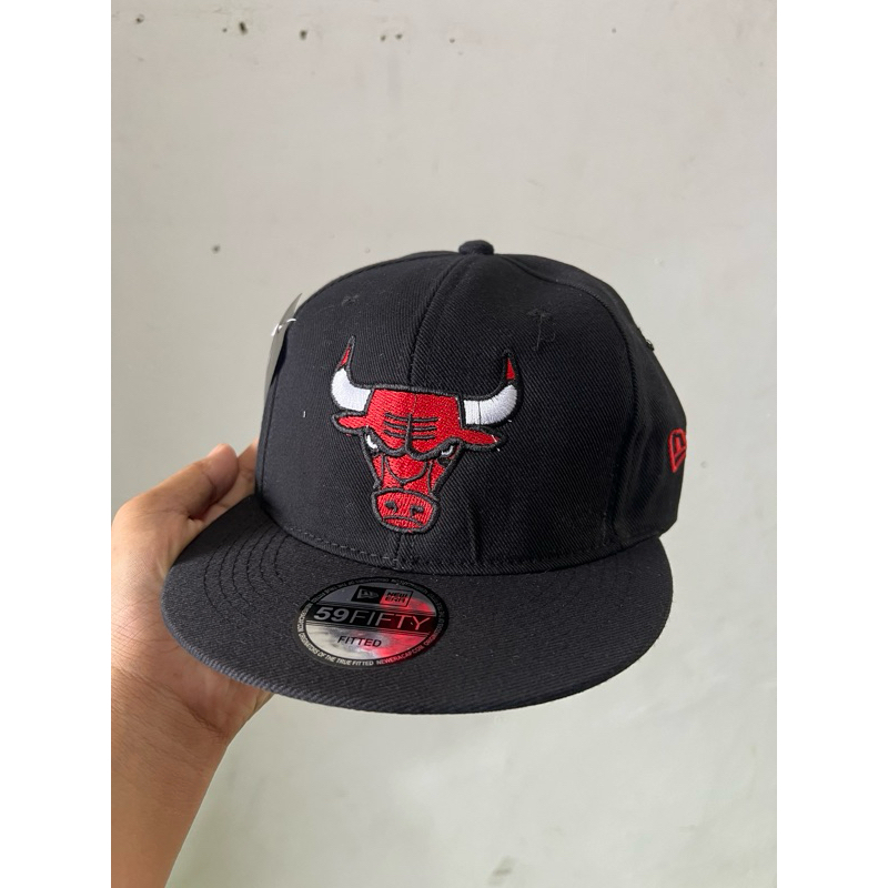topi snapback logo redbull banteng