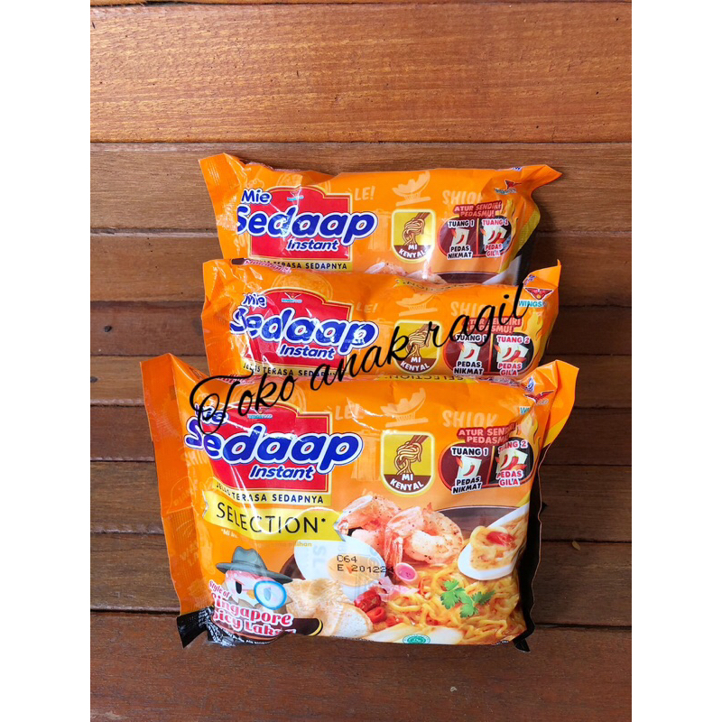 

Mie sedap instan style of Singapura spicy laksa