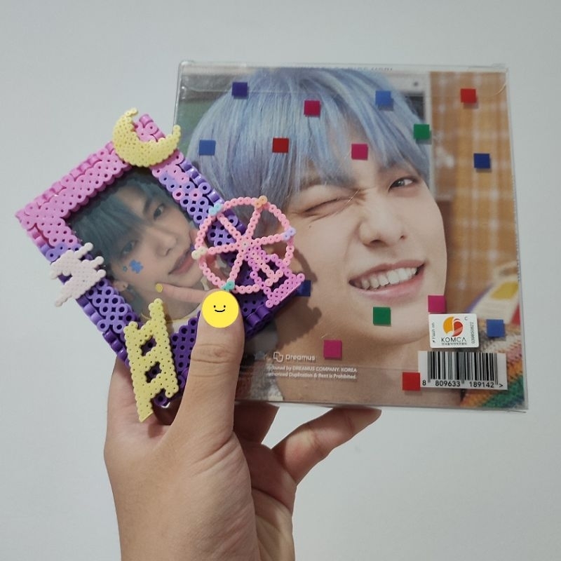 custom kpop frame pc holder