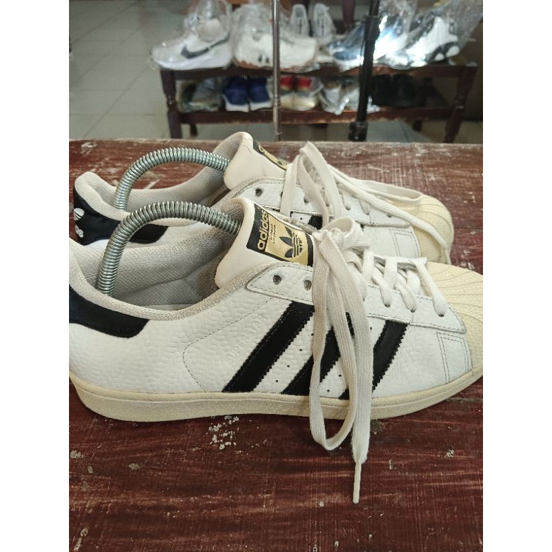 Sepatu Preloved Adidas Superstar