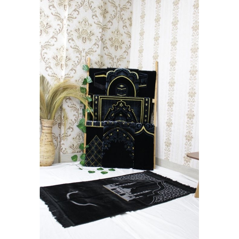 Sajadah Turkey Tebal Hitam / Sajadah Turki Hitam / Sajadah Besar Hitam