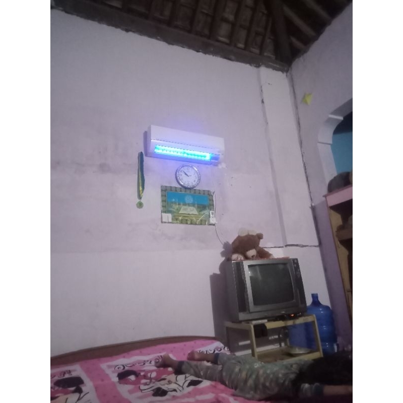 KIPAS AC.kipas Angin model AC LED.kipas angin rasa AC.UKURAN 1 PK.pakai REMOT.BERGARANSI