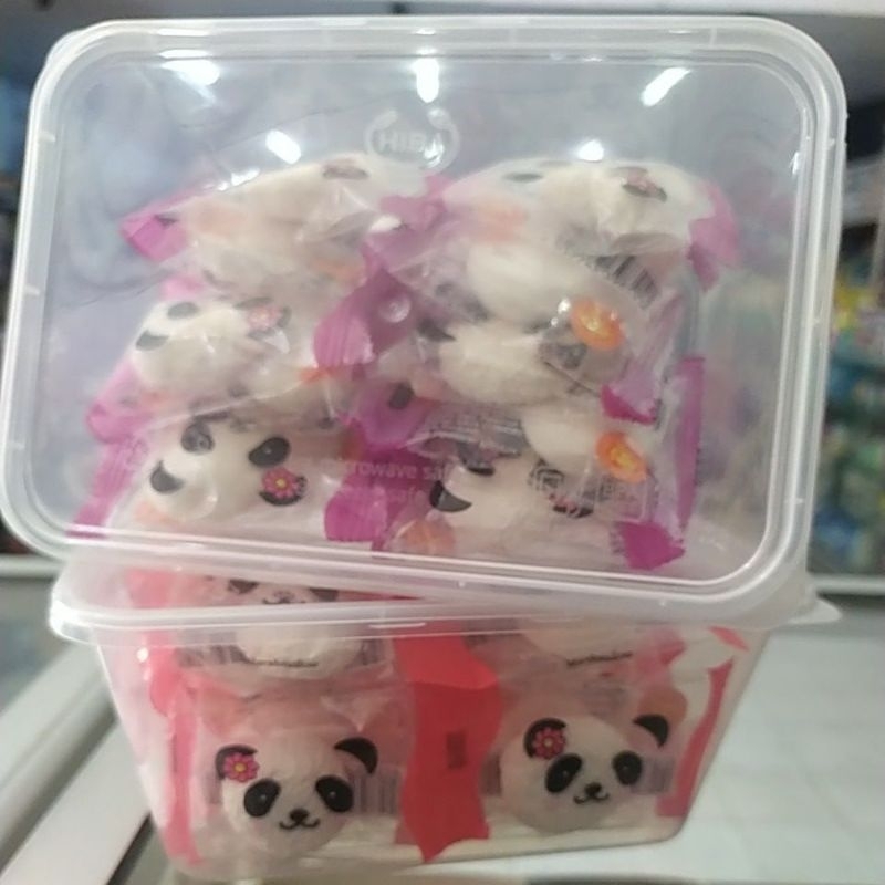 

Marsmallow panda + tupperware