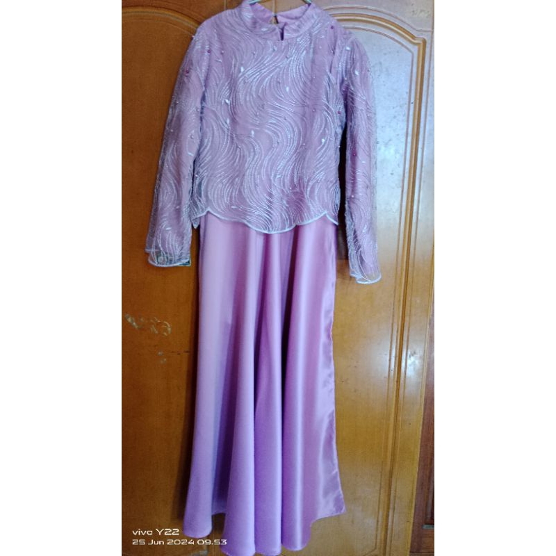 Preloved gamis satin