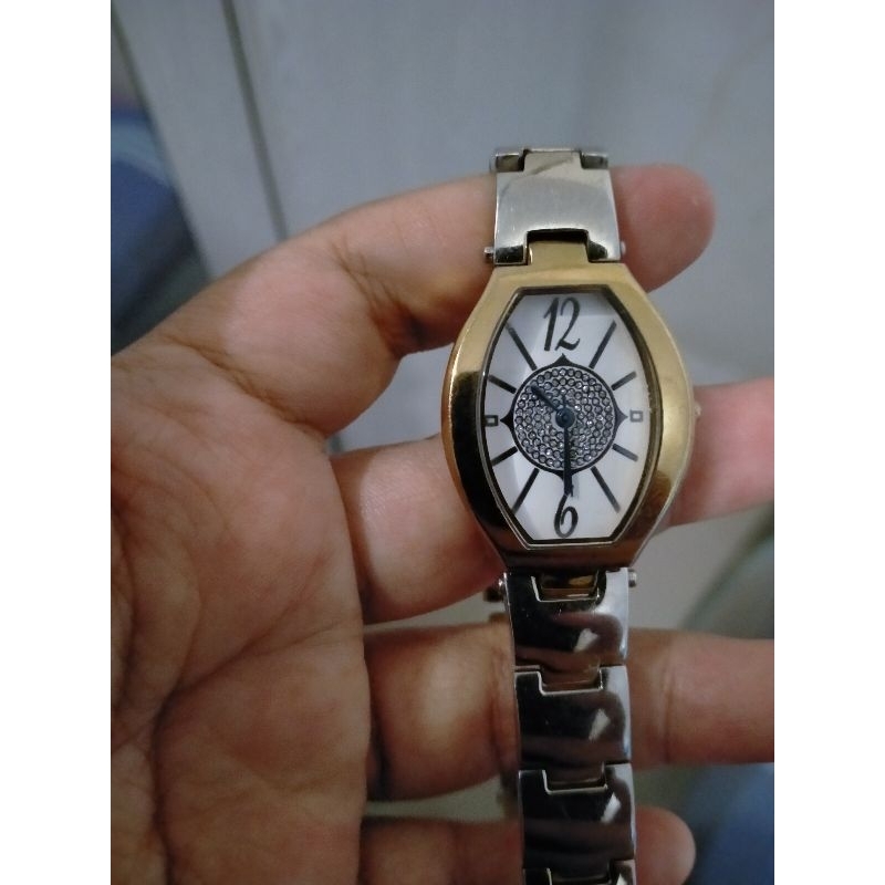 Jam tangan Elle