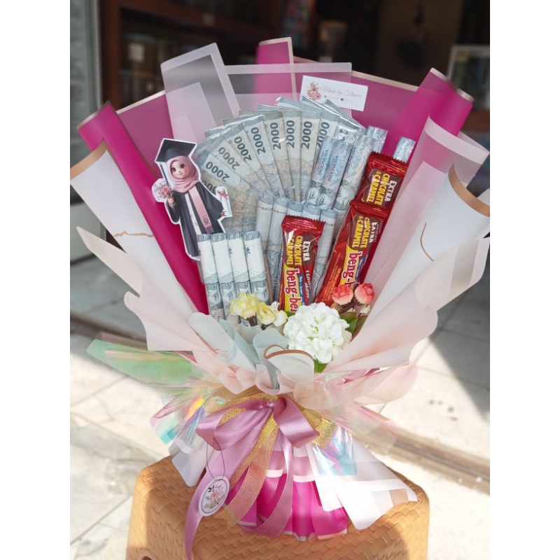 

MONEY BOUQUET WITH SNACKS