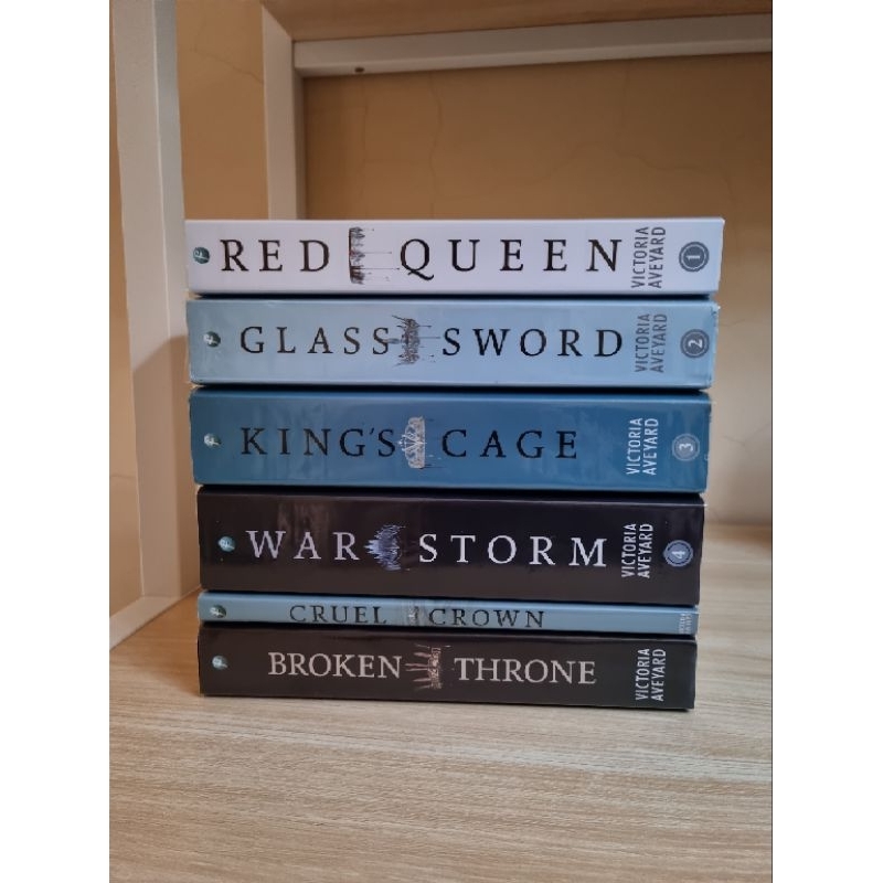 Preloved Red Queen Series (Red Queen, Glass Sword, King's Cage, War Storm) by Victoria Aveyard - Nov