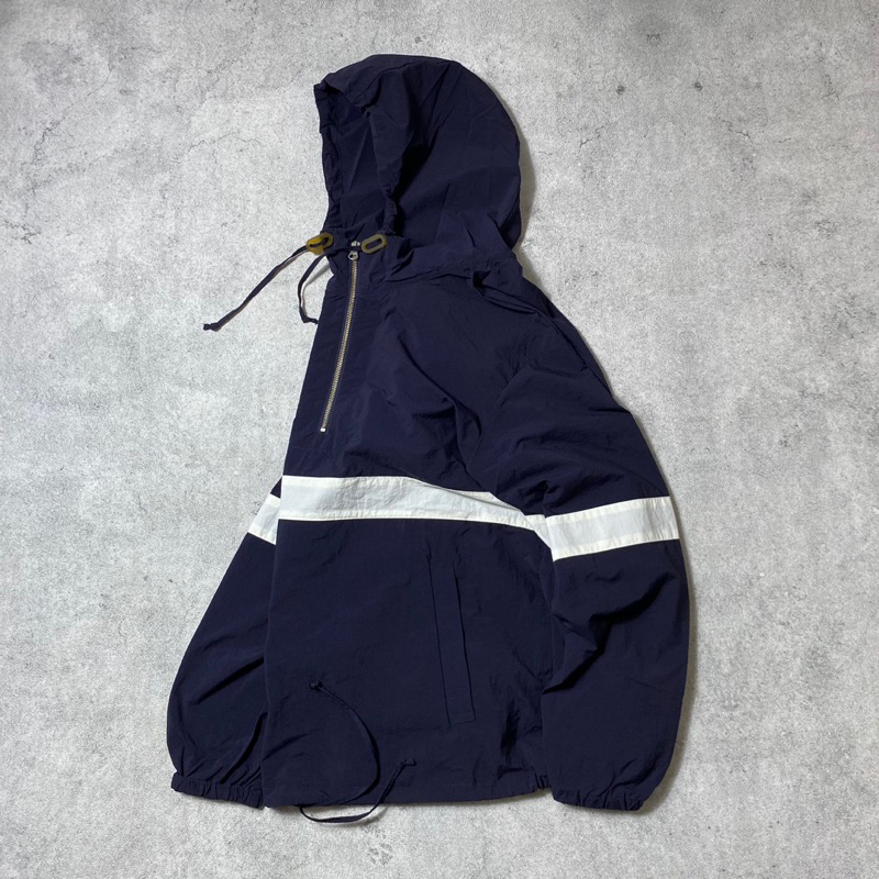 Gu uniqlo anorak windbreaker jaket