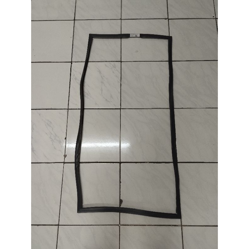 KARET PINTU KULKAS SHARP 2 PINTU MODEL SJ F420/426 UKURAN 104X56 ORIGINAL