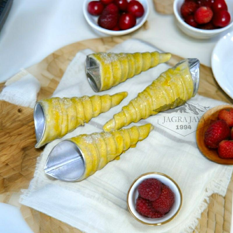 Cetakan Kue Cum Cum Rum Horn Pastry