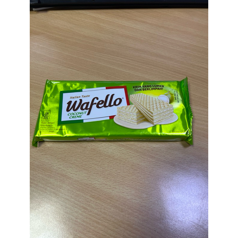 

WAFELLO COCONUT CREME WAFER RENYAH ITALIAN TASTE 114 GRAM / 114 GR CAMILAN SNACK BISKUIT KUE KELAPA