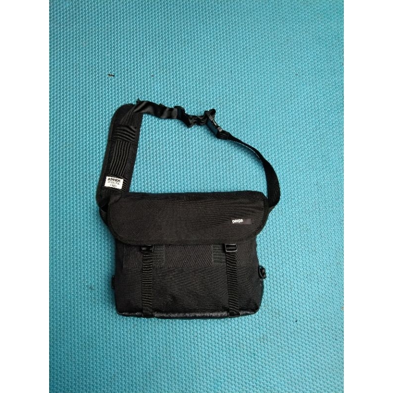 Messenger bag/Selempang /Tas Pria Cowok Second Brand PEEPS