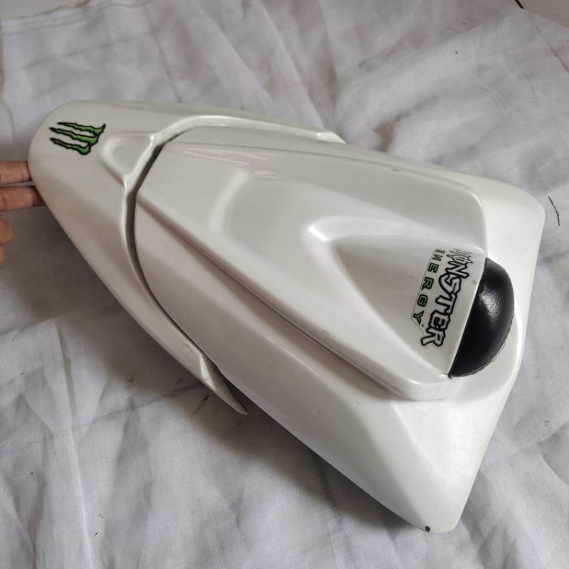 Single Seat Cover Stoplamp CBR 250R CBU Thailand Kyj k33