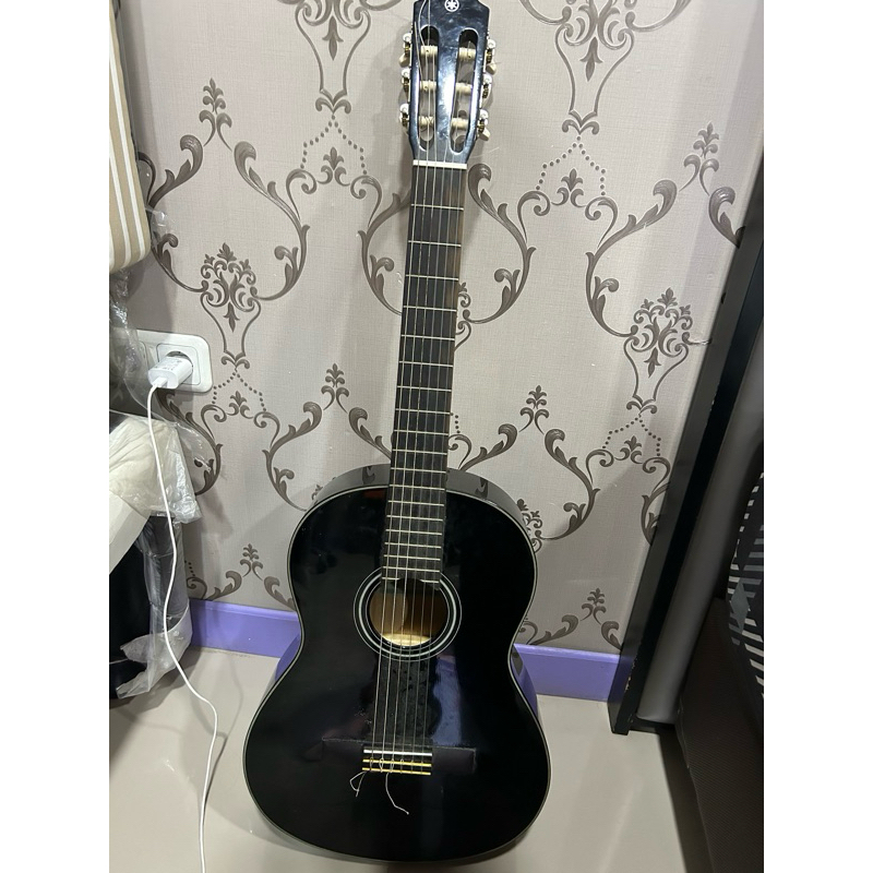 Gitar Yamaha C40 Hitam Second Seken Secondhand Guitar Likenew