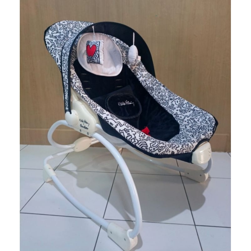 Baby Rocker Cocolatte x Keith Haring | Bouncer Baby | Ayunan Tidur Bayi Preloved