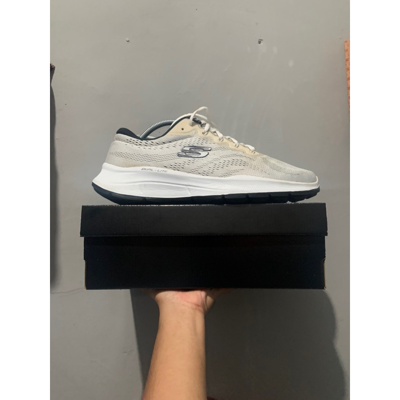 skechers size 45 original ( fake is crime )