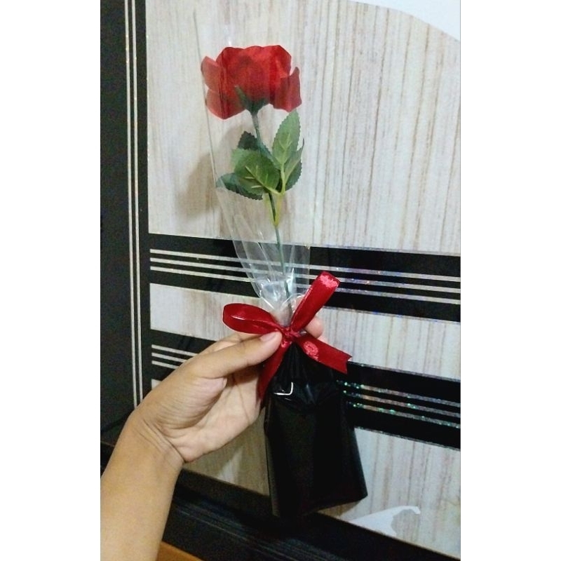 Buket Bunga/buket murah / buket single rose / buket 1 tangkai / buket simpel