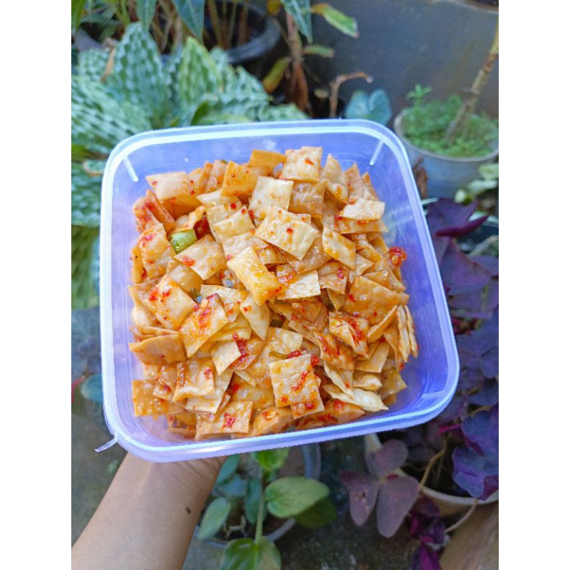 

Keripik Pangsit Pedas Manis