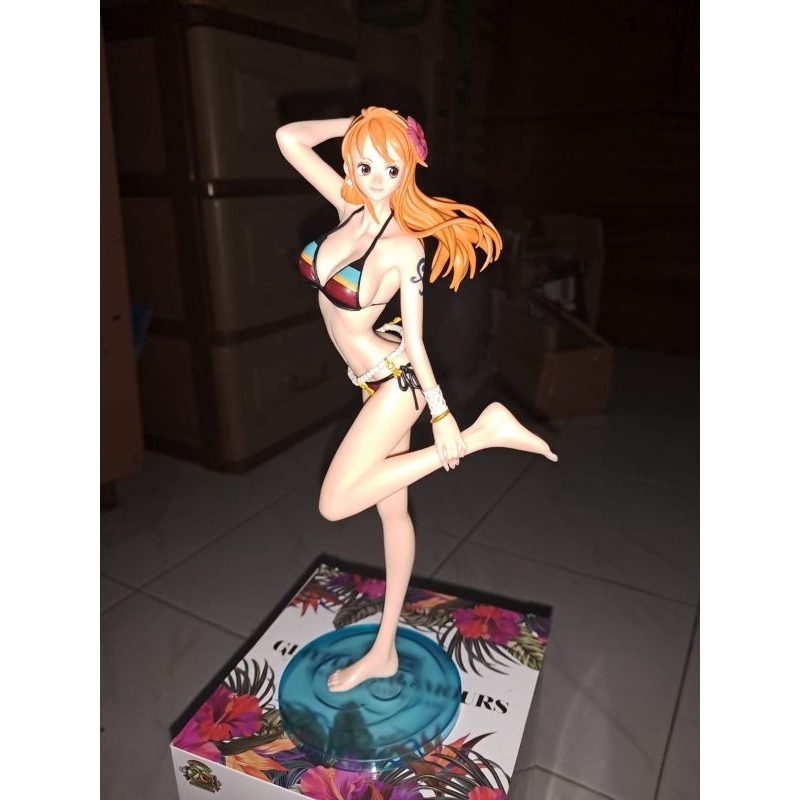 Nami Glitter And Glamour Color Walk One Piece Original Figure
