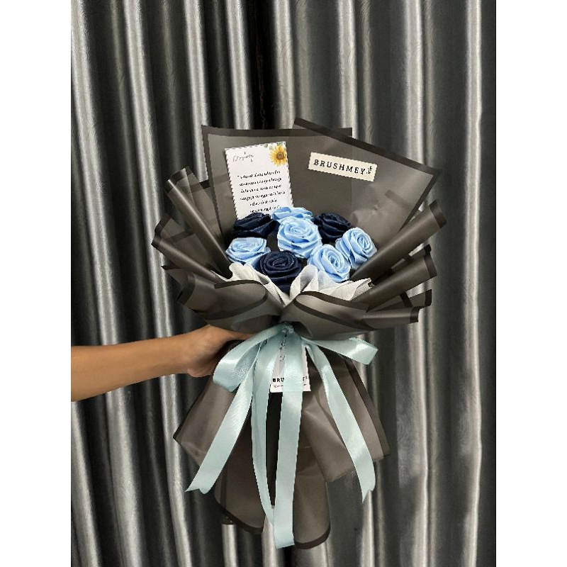 buket bunga satin buket bunga wisuda