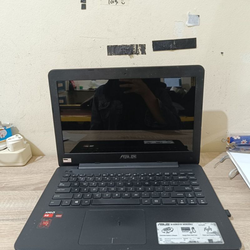 Laptop Asus x454ya AMD A8 ram 6gb/500gb Cocok buat olshop editing daring