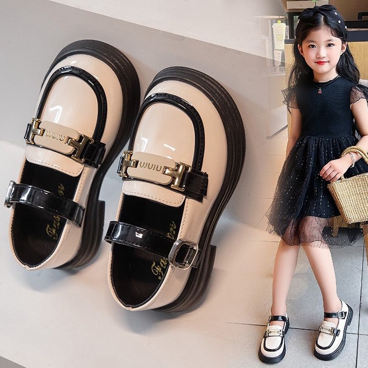 KODE E85D Sepatu Loafers Anak Cewek Casual Glossy