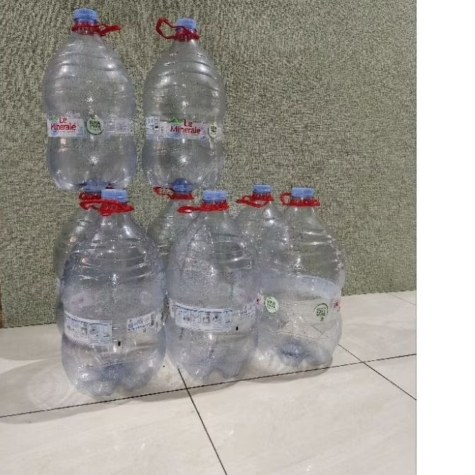 

Galon kosong Le mineral 15 L Murah bersih berkualitas