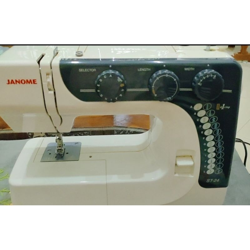 Mesin Jahit Janome ST24