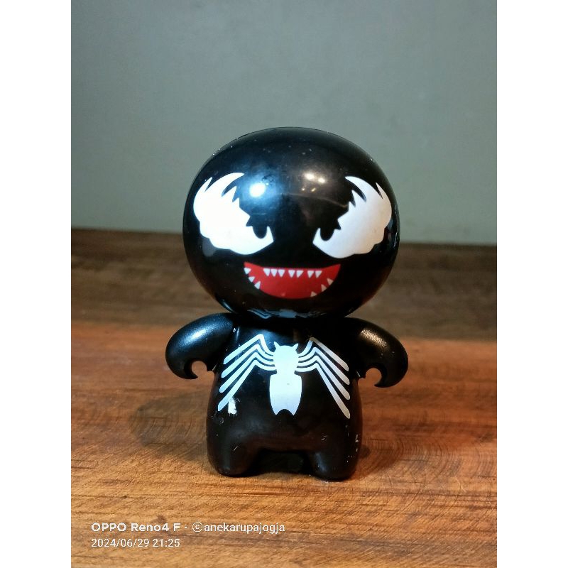 action figure venom spiderman