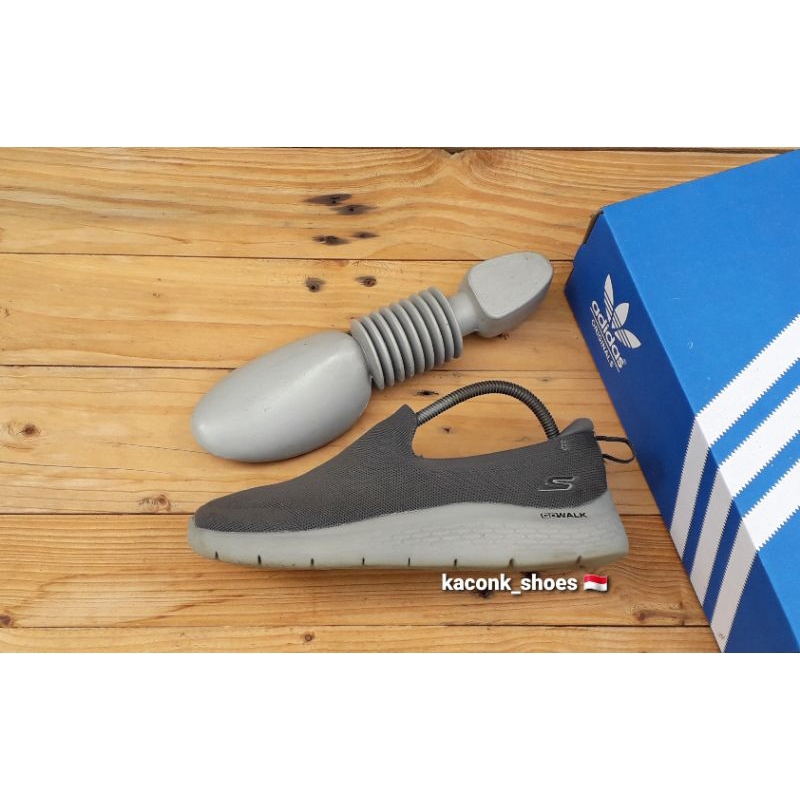 SEPATU SKECHERS GOWALK GO WALK ORIGINAL