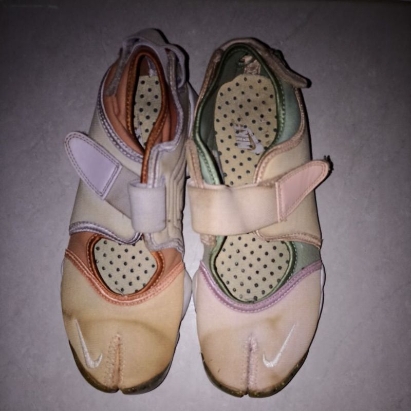 PRELOVED Nike Air Rift size 40,5