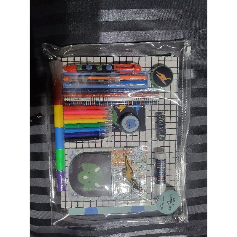 

bukan SMIGGLE tempat pensil anak