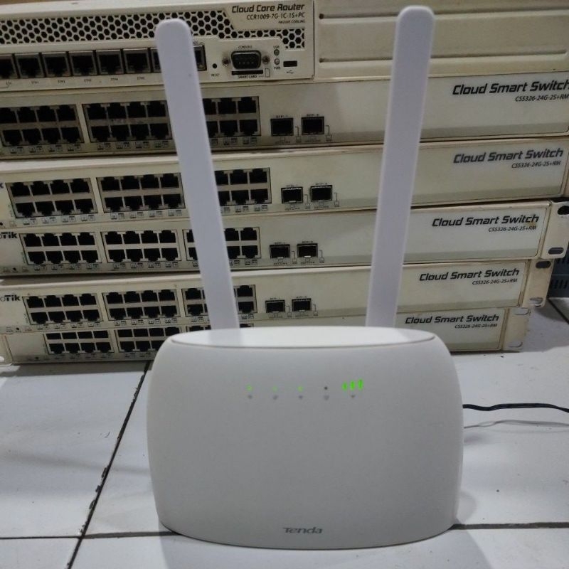 Modem Tenda 4G03 N300