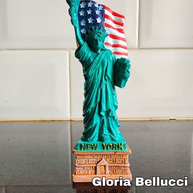 KP8 SOUVENIR NEW YORK TEMPELAN MAGNET KULKAS NEGARA AMERIKA NEWYORK PATUNG LIBERTY