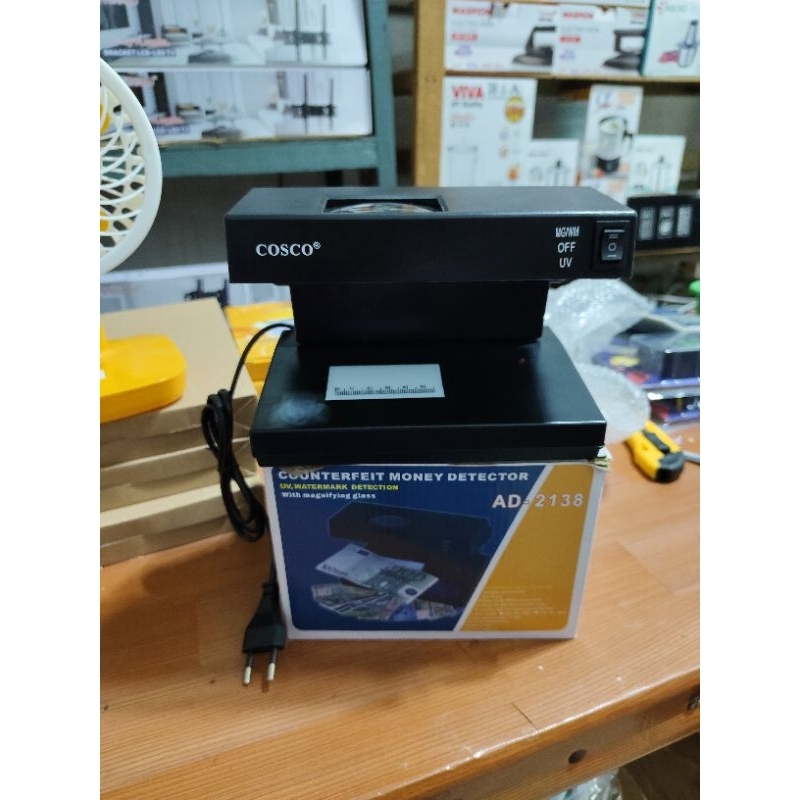 Alat Pendeteksi Deteksi Tes Uang Palsu dilengkapi kaca pembesar  cosco AD-2138 / Money Detector Q2 3