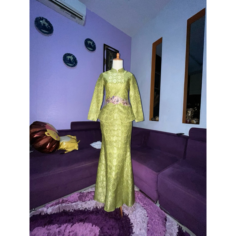 Preloved Gaun Songket Mewah