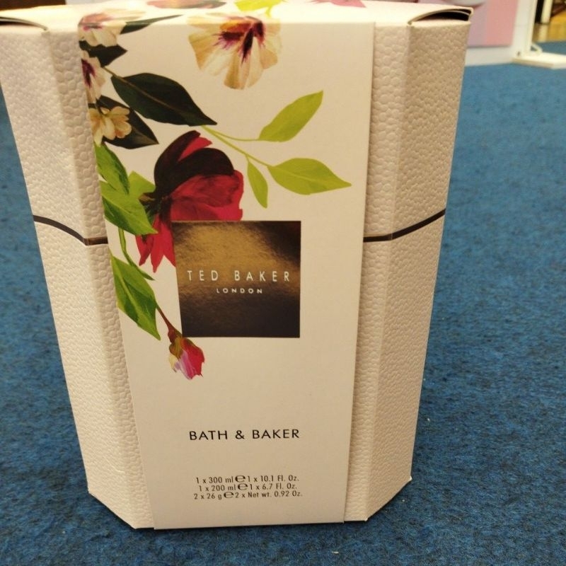 TED BAKER BATH & BAKER GIFT SET 3IN 1