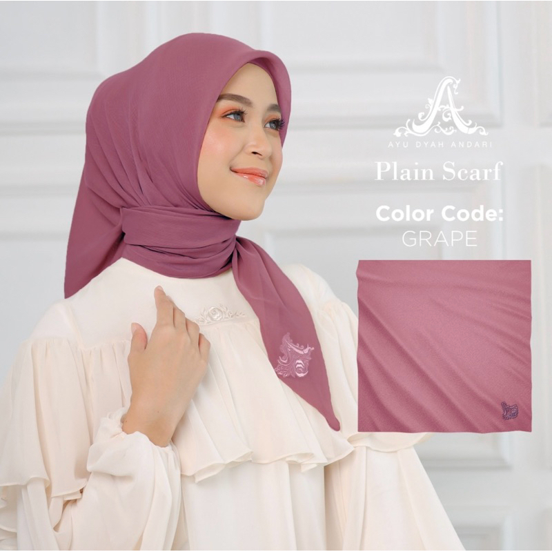 Plain Scarf By Ayu Dyah Andari