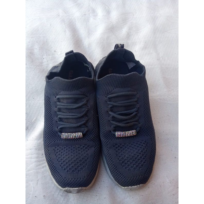 sepatu anak second skechers size 35