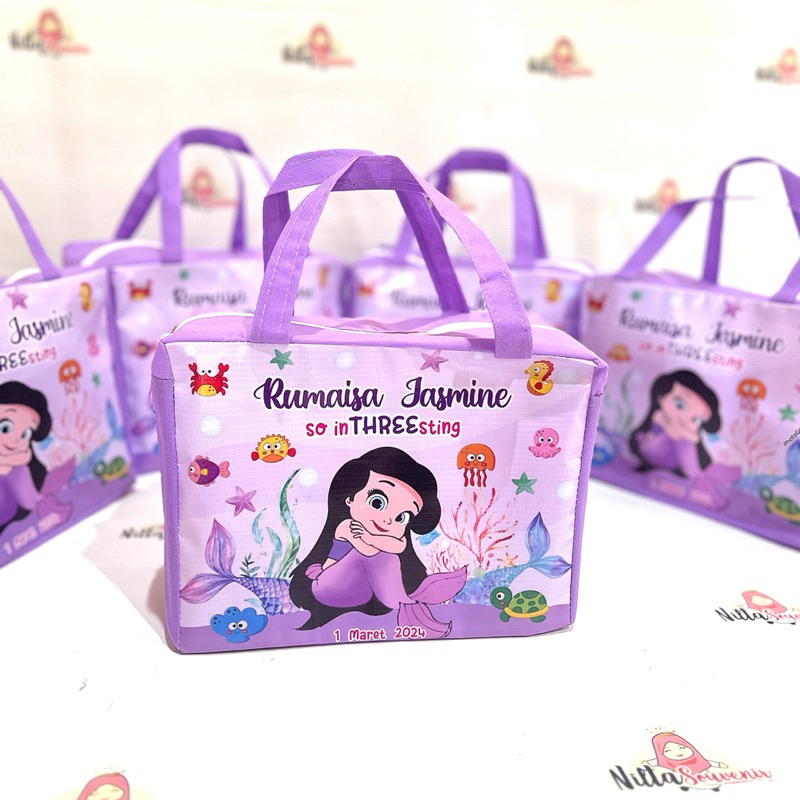 

Tas Resleting Souvenir Ulang Tahun Tas Snack Ultah Anak Goodiebag Custom Motif Mermaid Terbaru