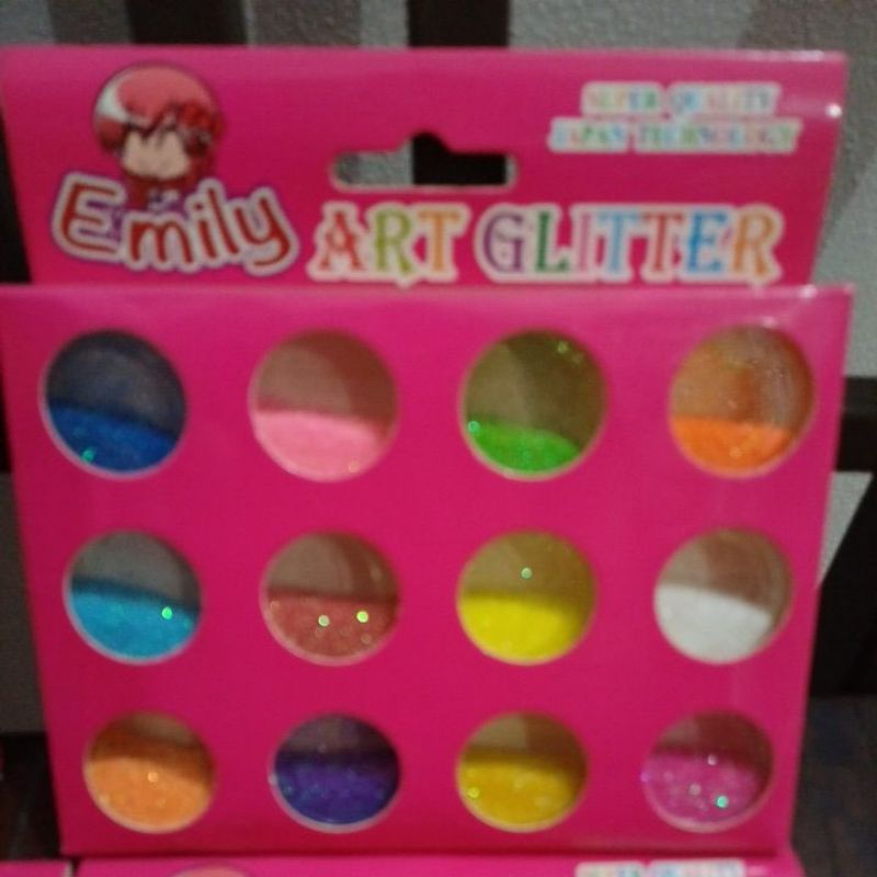 

Emily Art Glitter 12 Warna