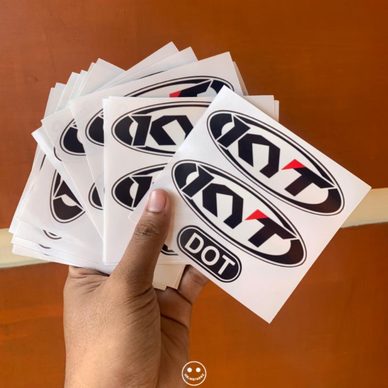 Stiker Logo KYT Helm / Sticker KYT bulat / Stiker Helm / Stiker Seat KYT / Stiker Repaint / Emblem K