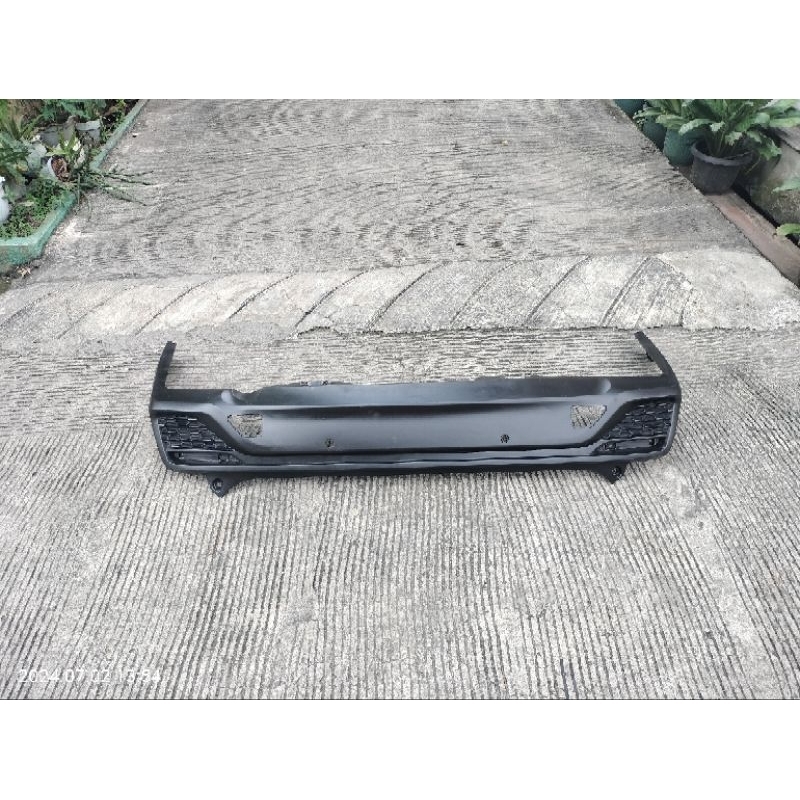 cover bemper belakang innova zenix original