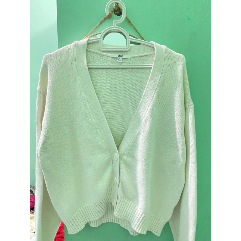 preloved cardigan uniqlo rajut