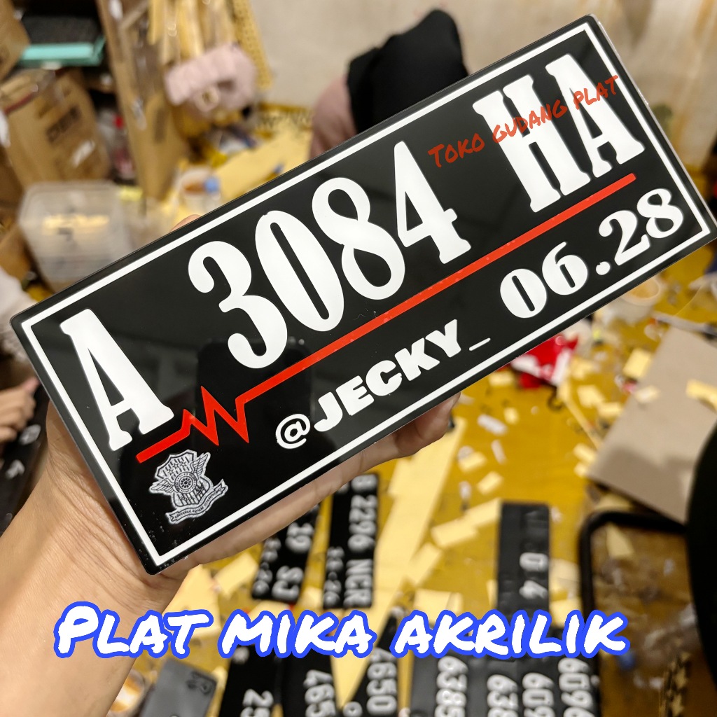 Plat Nomor Motor Baut Tanam Akrilik Custom ukuran 22x9